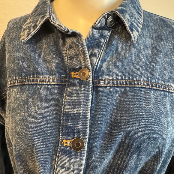 Women's Long Sleeve Denim Belted Dress - Picture 4 of 15